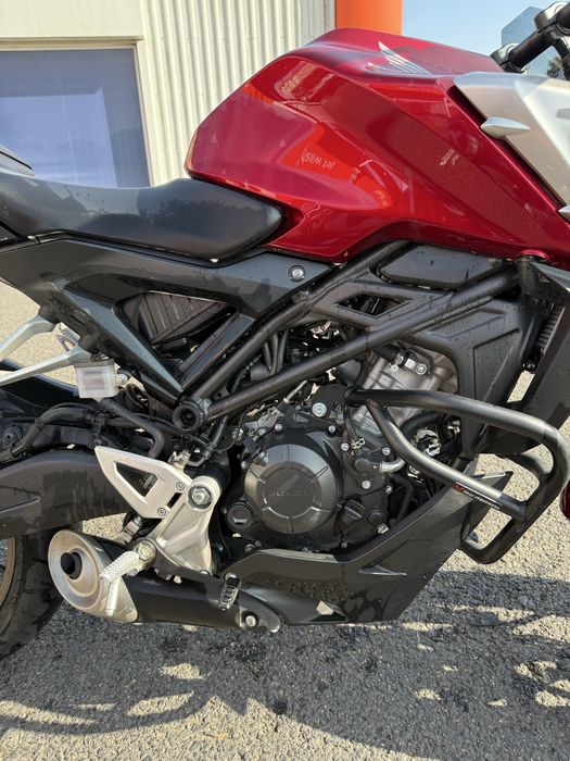 Honda cb 125r 2023