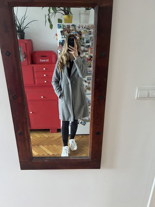 Płaszcz wełniany używany Aryton