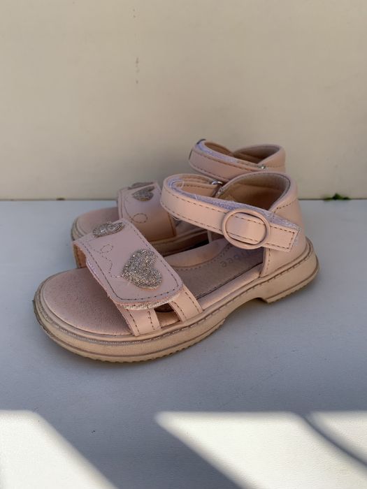 Босоніжки для дівчинки, босоножки, сандалі
