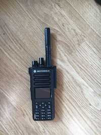 Radiotelefon Motorola DP 4801 e VHF 3kpl.