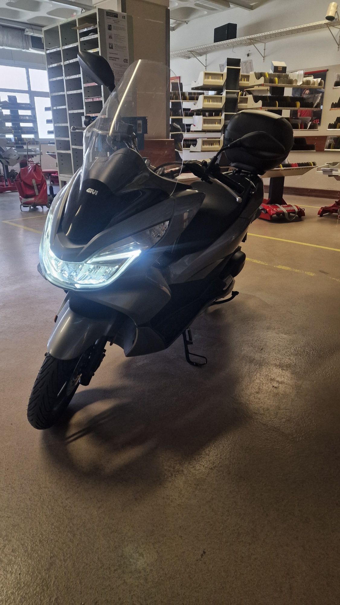 HONDA PCx 125cc - 15000km