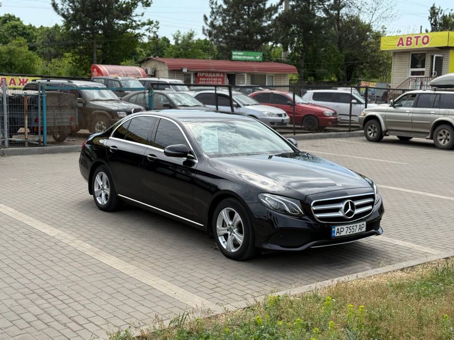 Mersedes-Benz E-Class 2017 W 213 220d G-tronic 195 k. c 4Matik