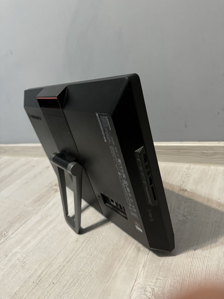 Komputer ALL IN ONE (AIO) (pentium J3710 4x1.6GHz,8GB ram, dysk 500GB)