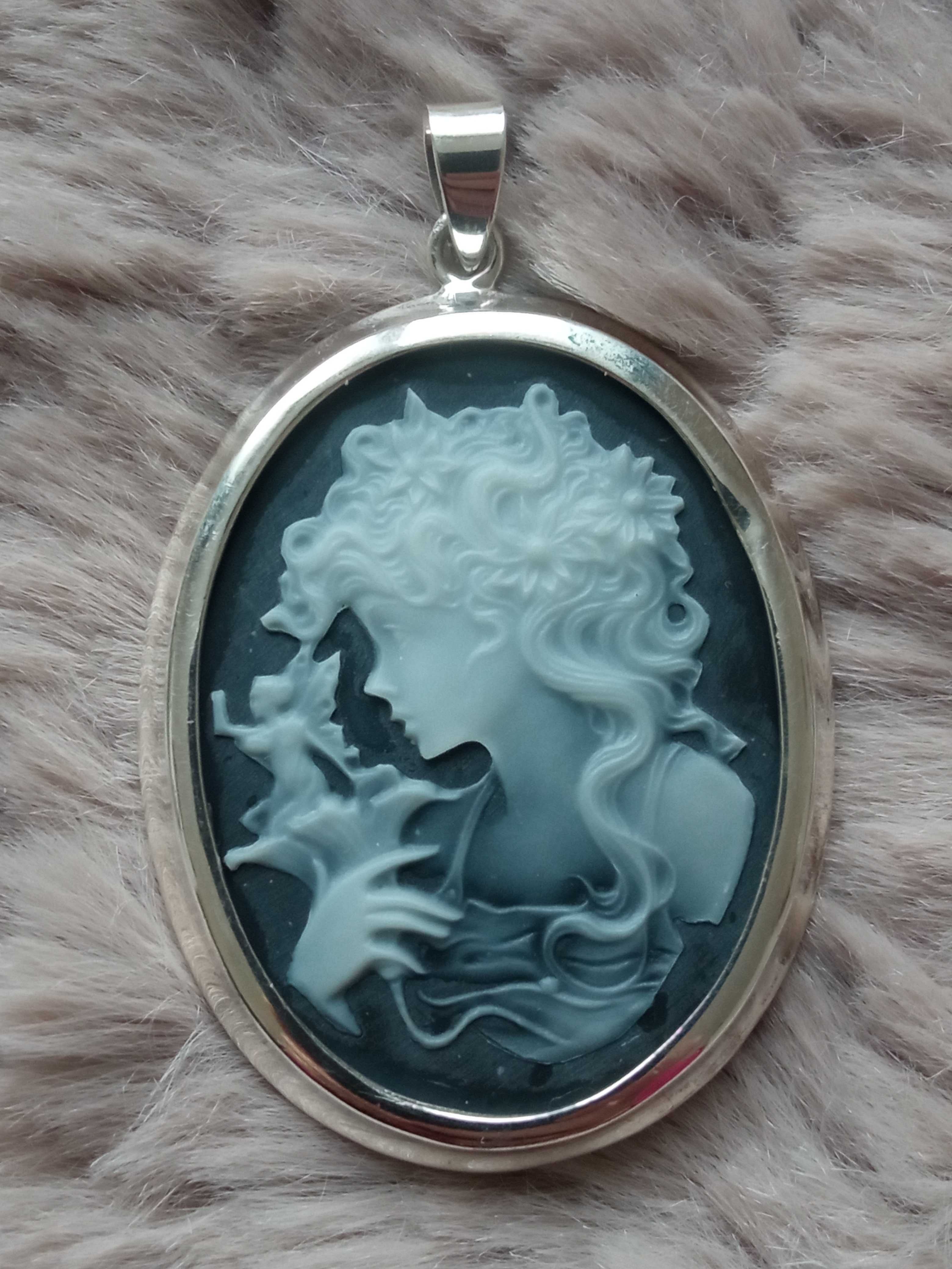Srebrna biżuteria Srebrny Wisiorek Kobieta wróżka czarna Agat s 925