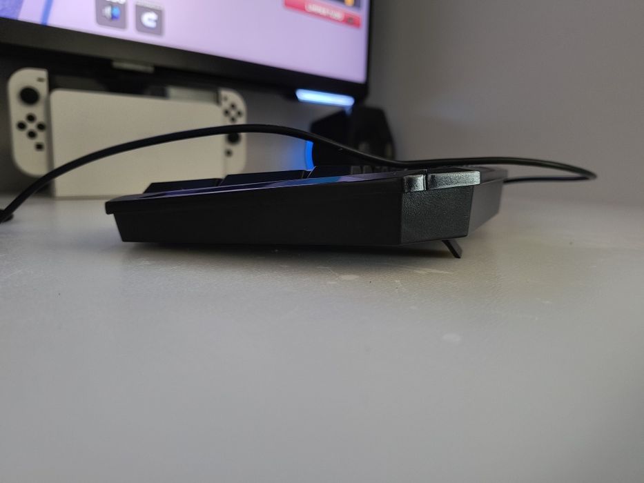 Teclado RGB Trust CXT