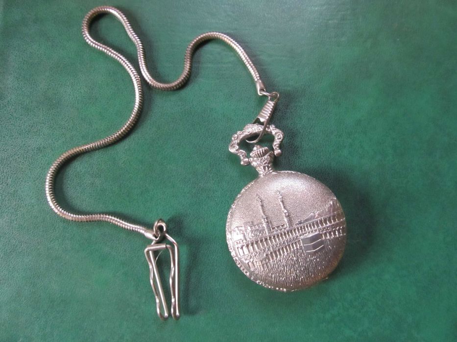 Часы карманные Luis Santini Рельефные.Мекка,Саудовская Аравия. На ходу