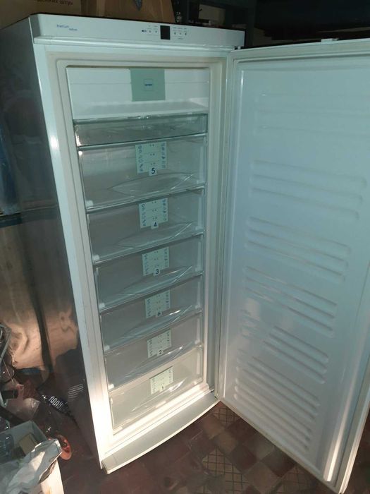 Морозильна камера Liebherr GNP2976 , 165х66х68см, б/у, в гарному стані