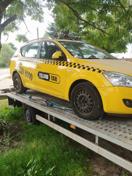 Kia cee'd rok 2008 poj 1.6td uszkodzony silnik