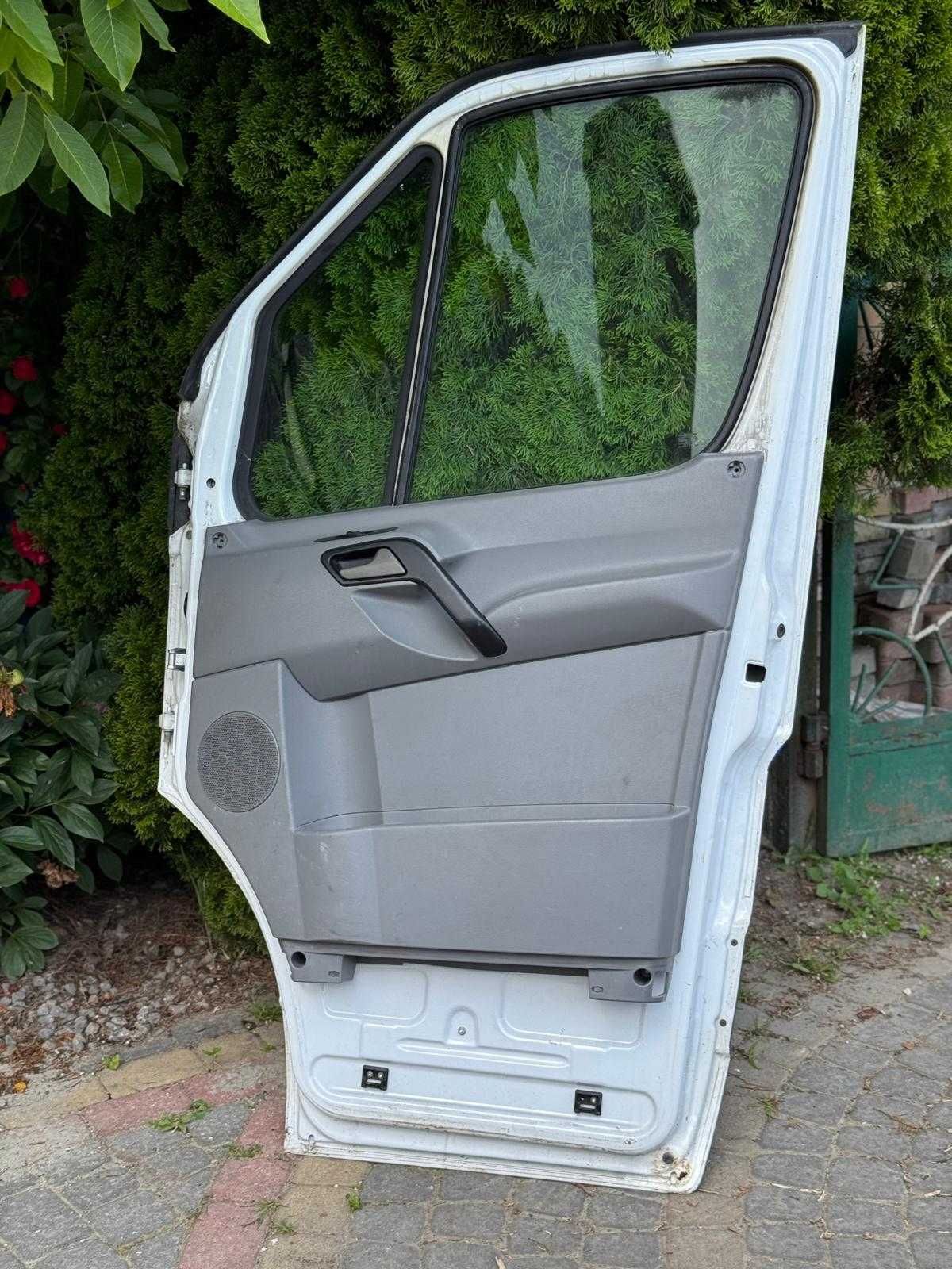 Drzwi prawy przód Mercedes Sprinter W906 906