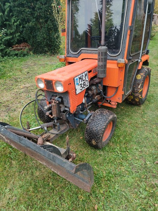 Kubota 7100 traktorek