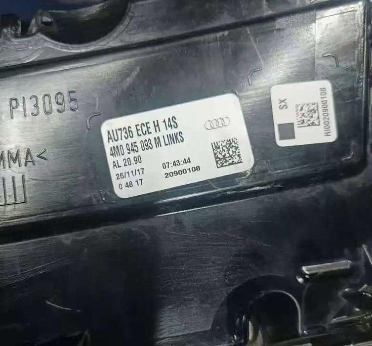 Европейские задние стопы фонари Audi Q7 q7 4M matrix led 2016-2024
