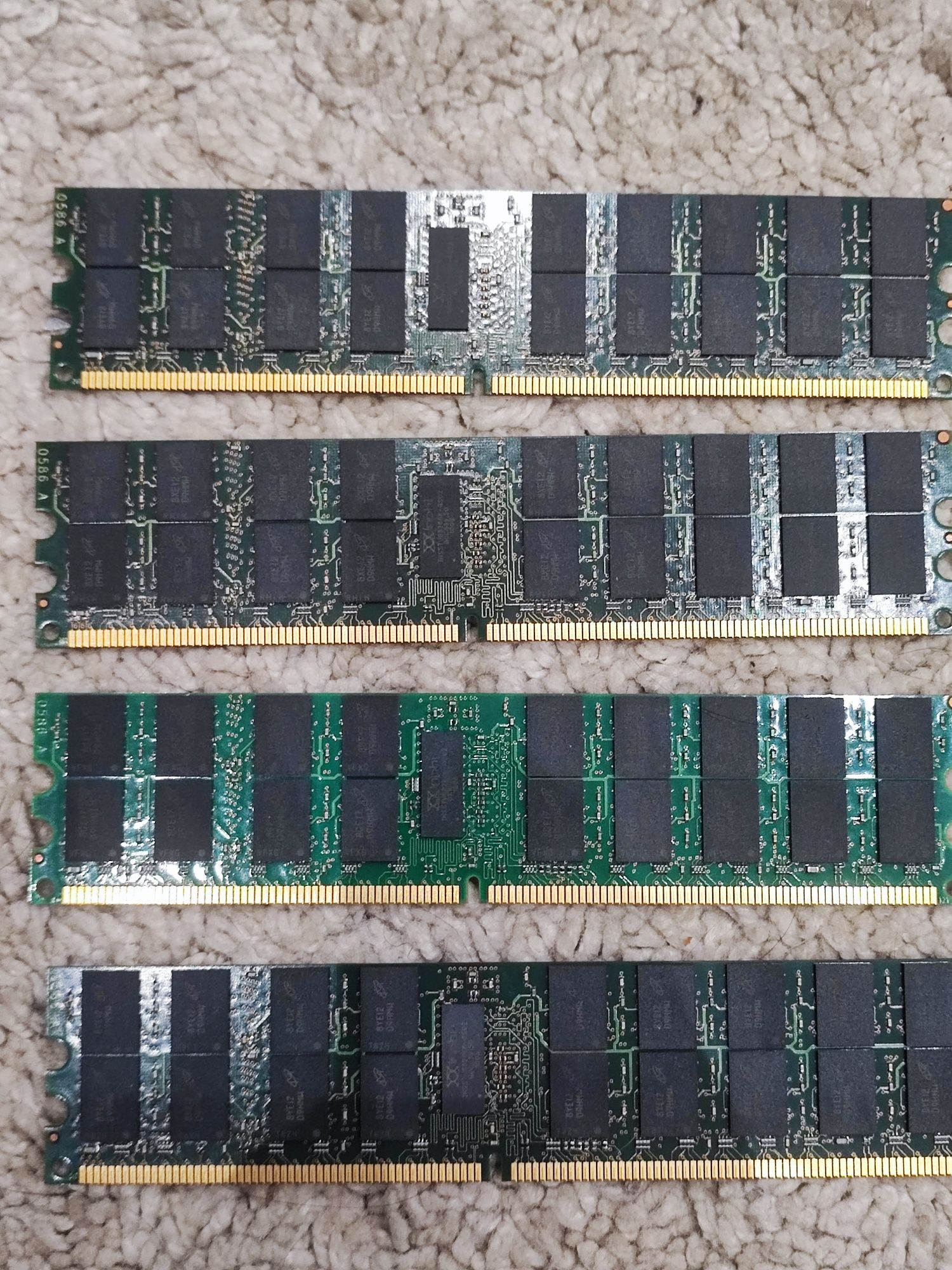 Оперативна памʼять 4gb ddr2 5300p серверна, reg, ecc, cl5, 667 - 4 од.