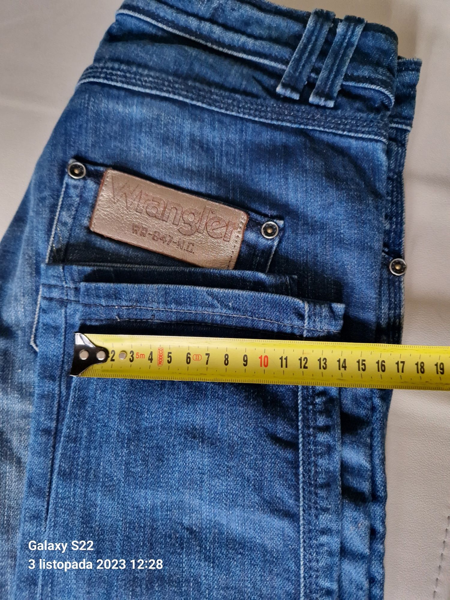 Wrangler W26 L32. Damskie jeansy.
