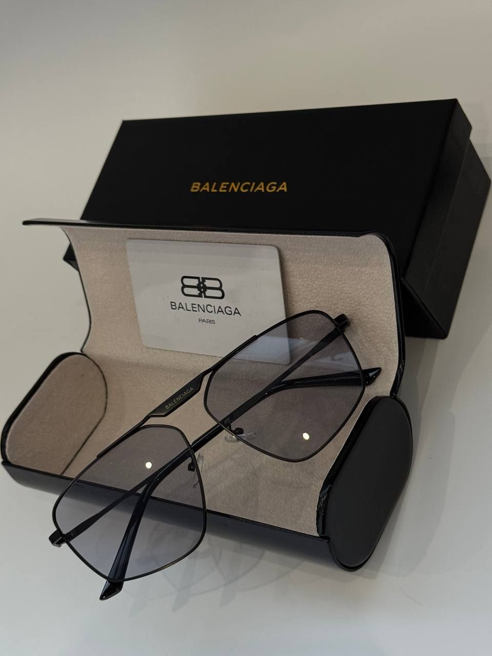Хіт окуляри Balenciaga