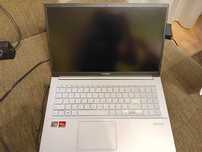 Laptop Asus VivoBook M533U