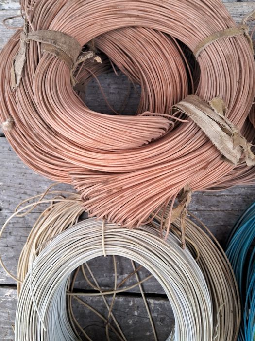 Провод мідний різної длини та діаменру на вагу 12 кг.