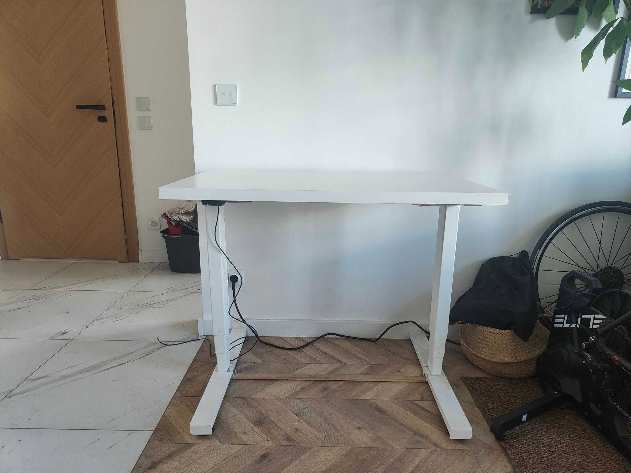 Biurko regulowane FlyingDesk