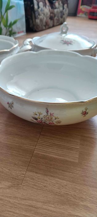 3 Wazy obiadowe z porcelany niemieckiej