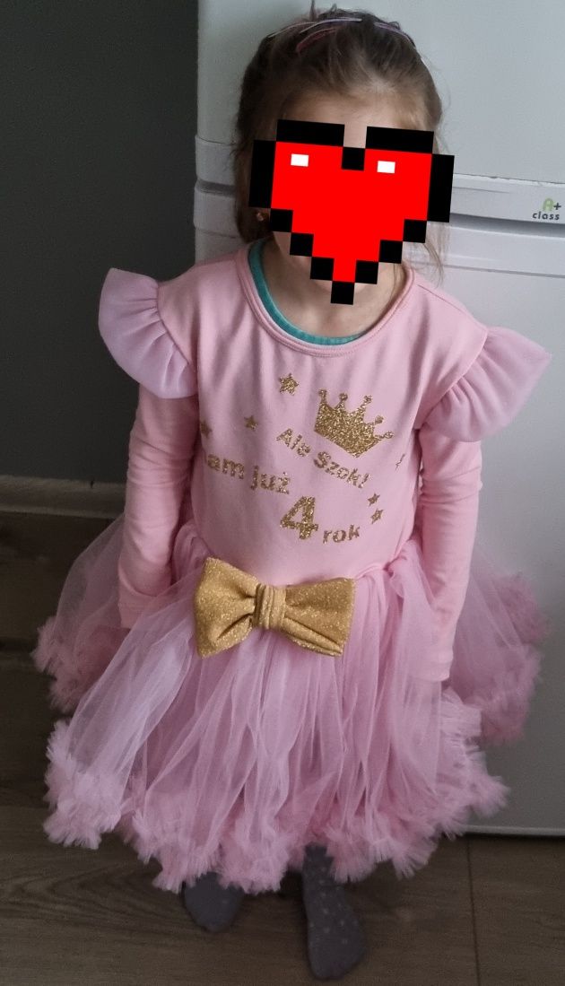 Sukieneczka dla małej księżniczki