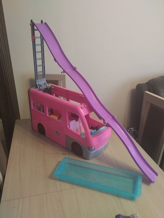 BARBIE DREAM CAMPER Kamper Marzeń duży zestaw ze zjeżdżalnią i basenem