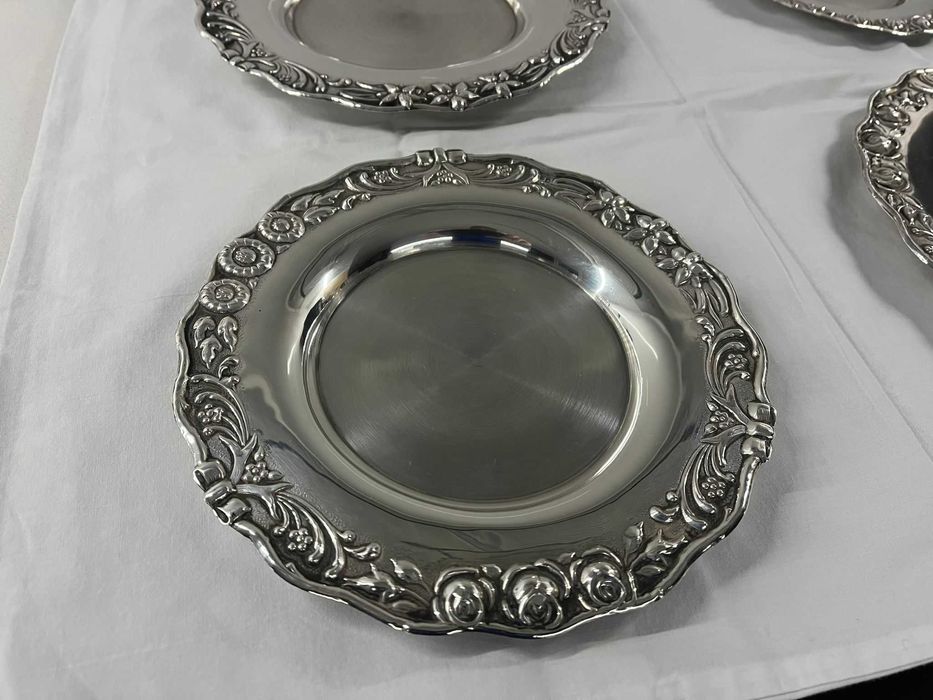 Salvas conjunto de 4 unidades com o total de 459gr