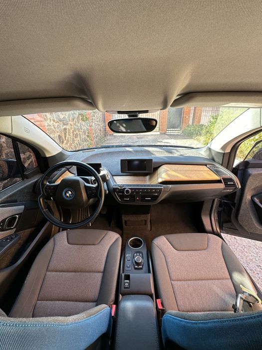 BMW I3 REX Hybrid 33kWt! 2017г. Официал (250км. Електро + 150км. Бенз)
