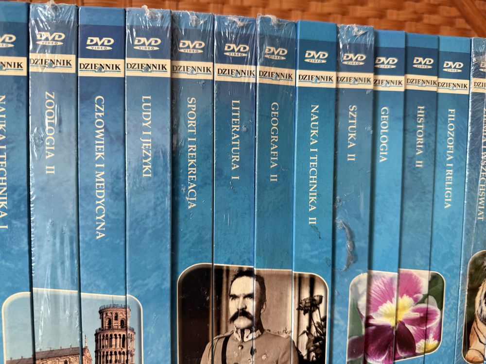 Encyklopedia Audiowizualna Britannica komplet