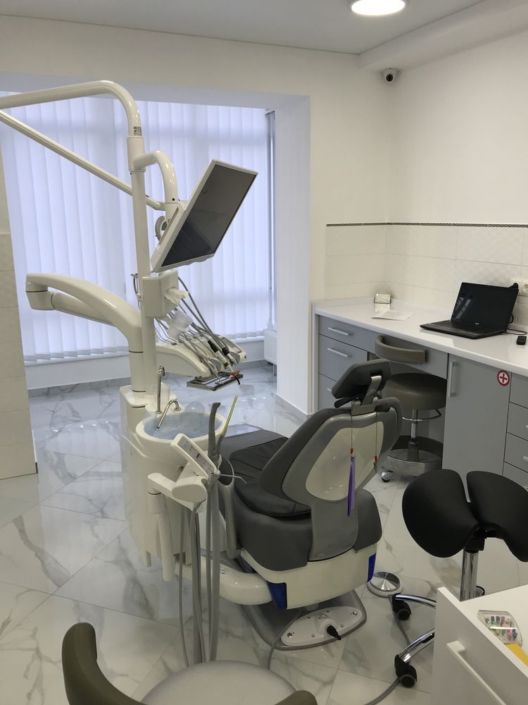 Стоматологія кабінет стоматология комерція бізнес Івано-Франківськ