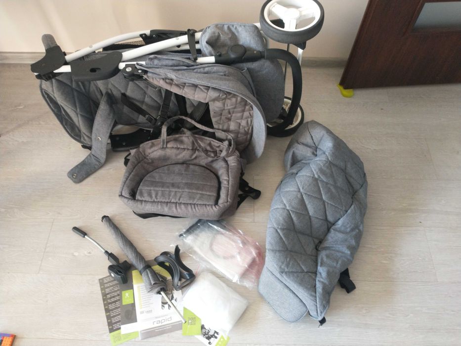 Wózek spacerowy Rapid  4 BABY plus (6 akcesori)