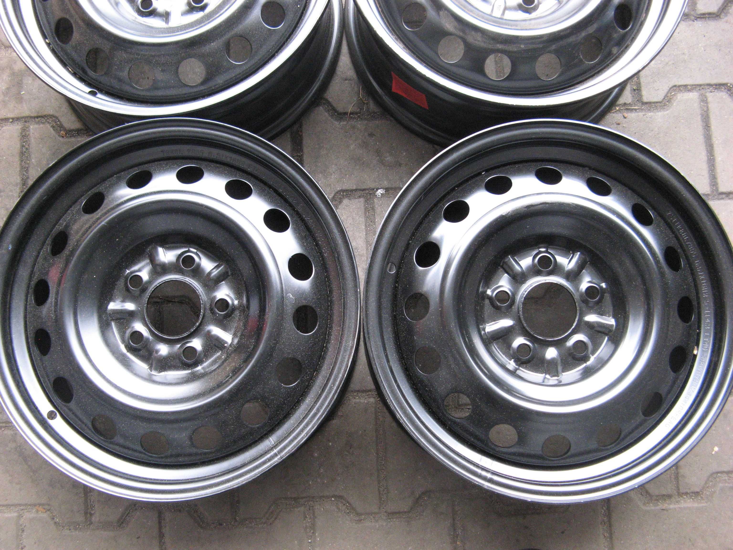 FELGI 16'' 5x114,3 Nissan, Renault nr.728