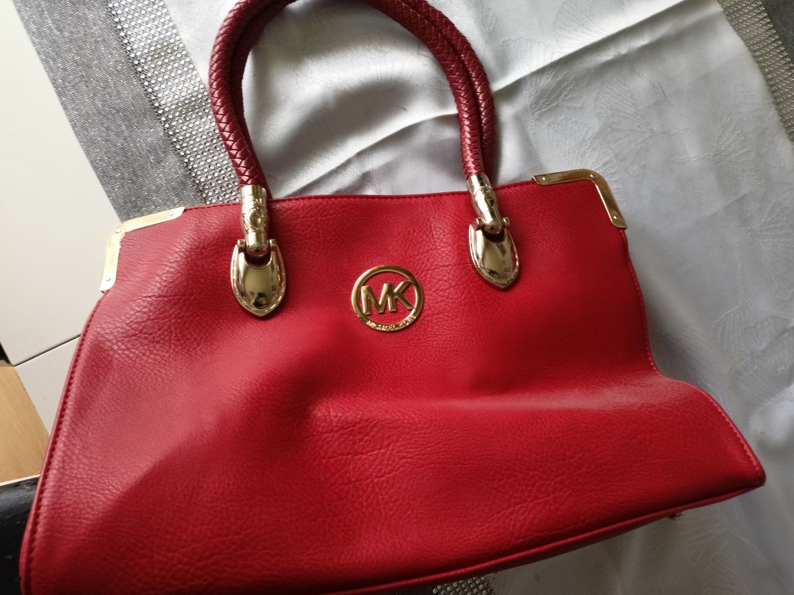 Czerwona torebka Michael Kors