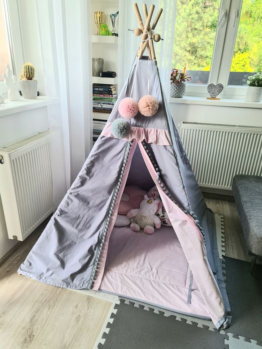 Wigwan tipi domek dla dzieci namiot pompony falbanka szaro różowy