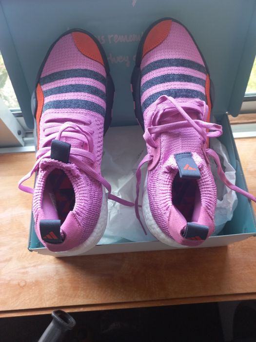 Sapatilhas  basquetebol  adidas novas