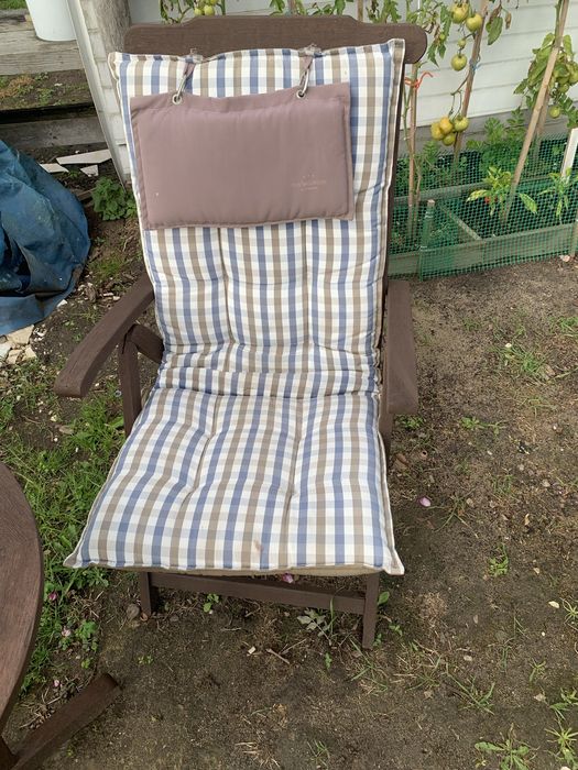 Stol ogrodowy lub na balkon  drzewo tik 2 kezesla