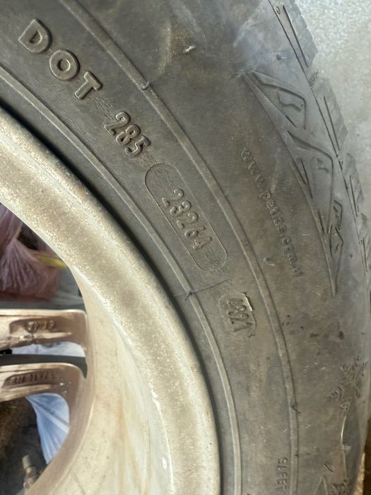 Продаю комплект зимових коліс Opel 205/60 R16 гума майже нова