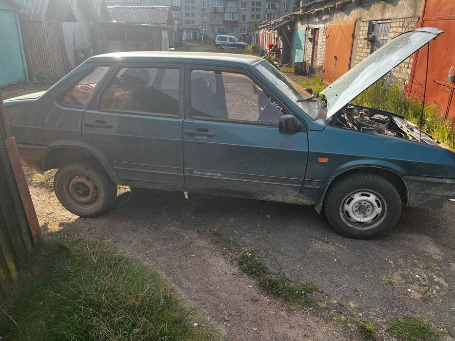 продам пацанський автомобіль, на ходу газ бензин, ваз21099