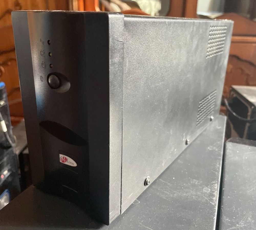 Безперебійники Prologix та Powercom BNT-600AP