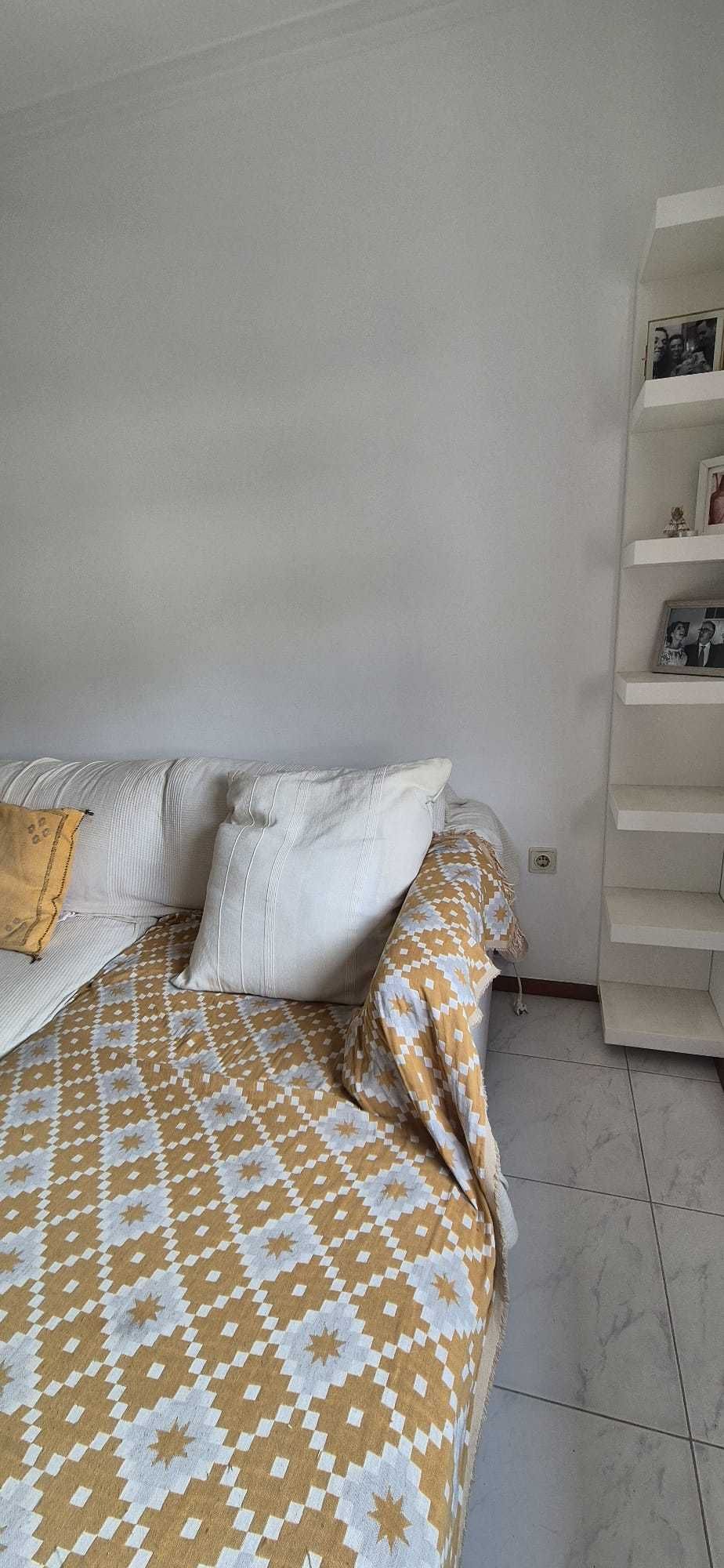 Sofá chaise longue