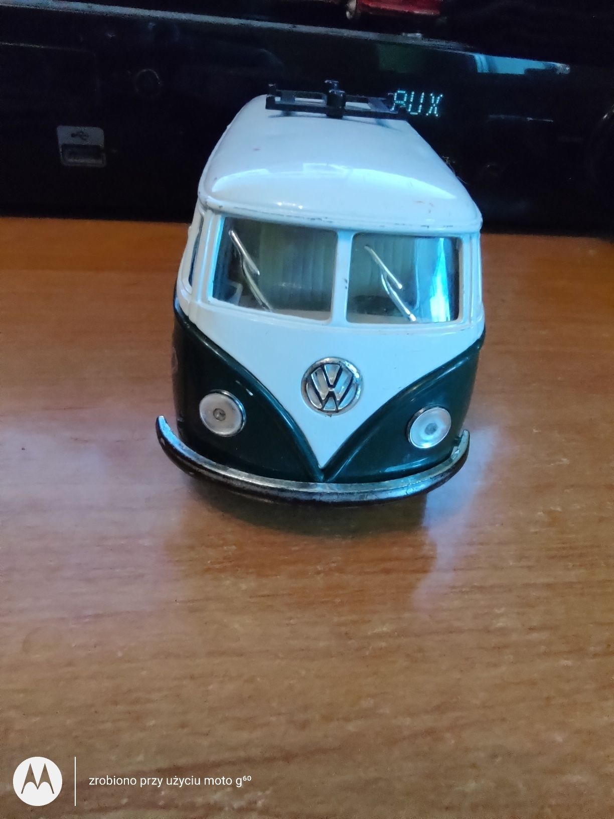 Kinsmart Volkswagen calassical 1962