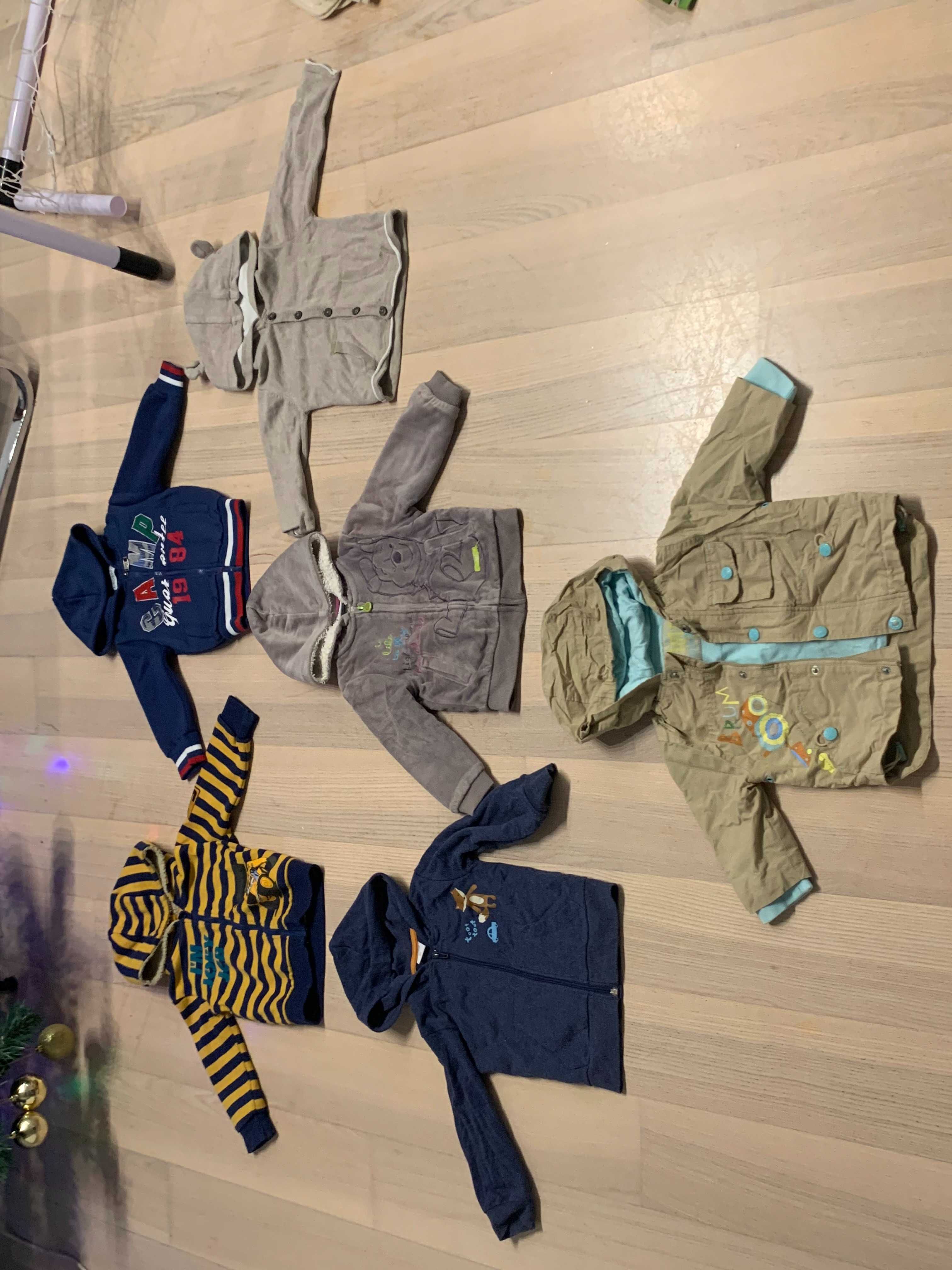 1 x kurtka 74 , 1 x sweter , 4 x bluza