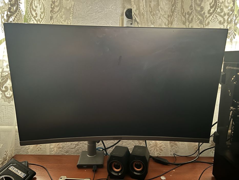 Продам два монітора