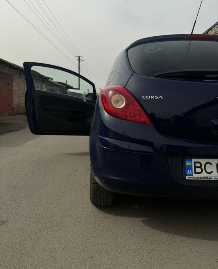 Opel corsa 2010г