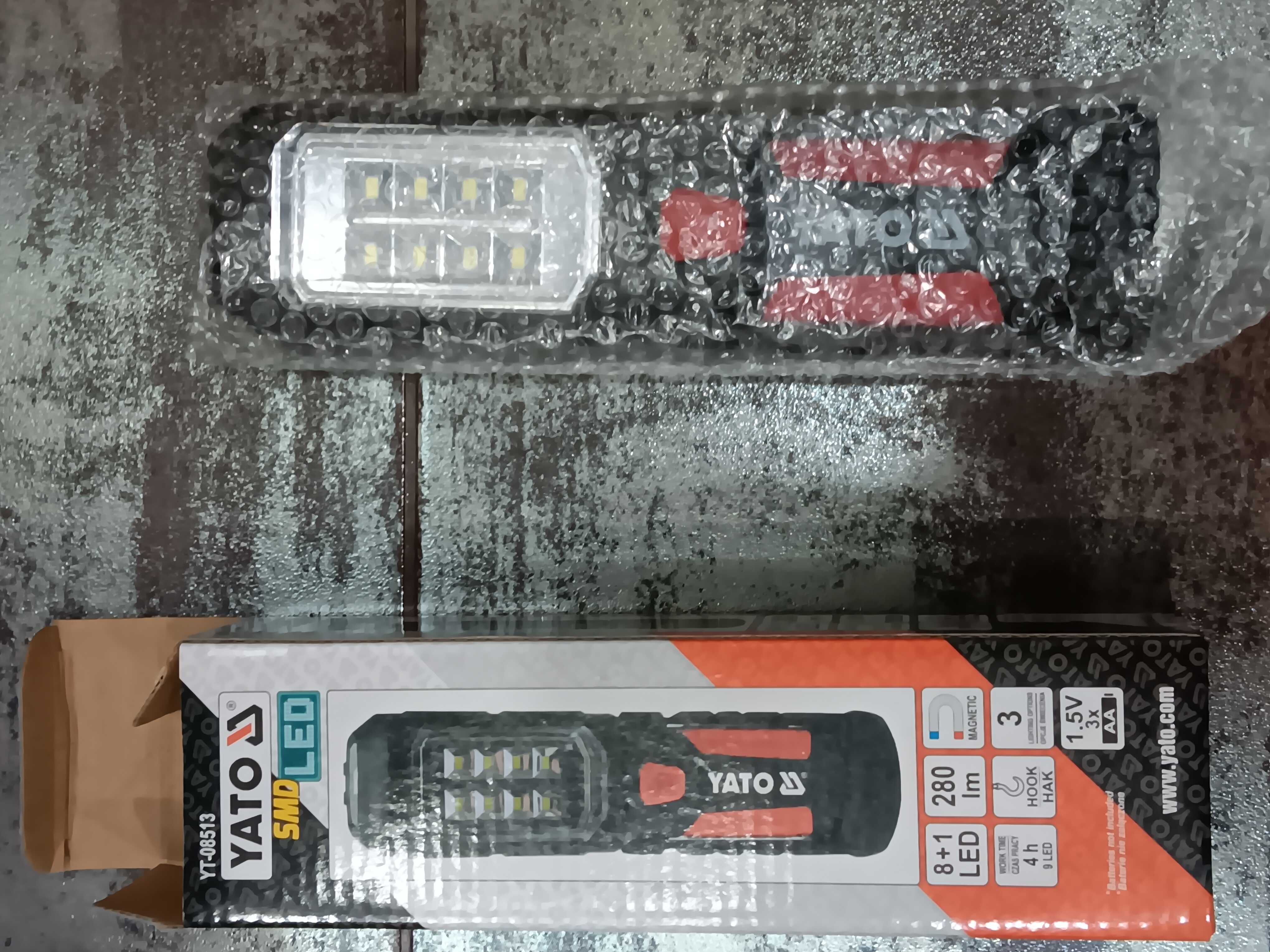 Yato diodowa lampa, latarka warsztatowa wyposażona w 8+1 diod LED