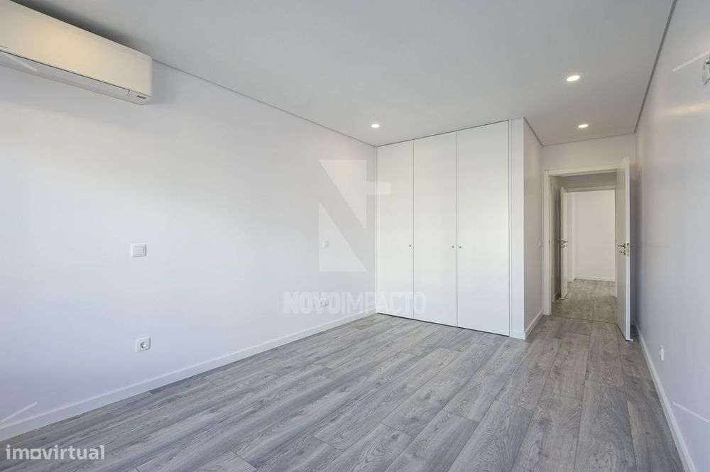 T3 c/ Elevador e Parqueamento – 1.º Andar | Montijo (Vale Salgueiro)