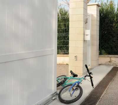 Napęd Zestaw Do Bramy Przesuwnej 8m Somfy Slidy Moove 600 #04385