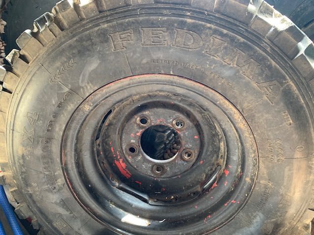 Pneus + jante 4x4 para Land Rover Serie III FEDIMA Extreme 235/85 R16