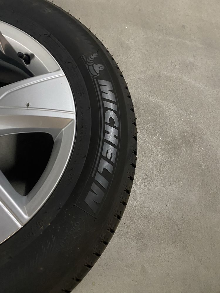 Nowe nie używane kola VOLVO XC 235/60R17