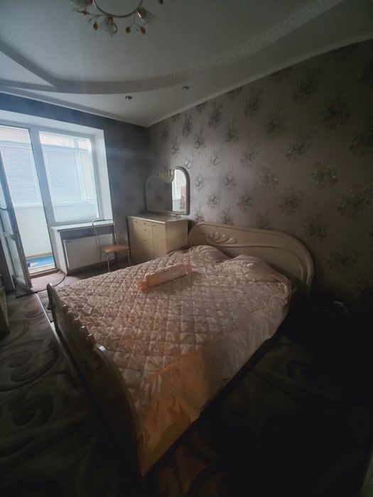 Здається чудова 2 кімната квартира на Поділля.