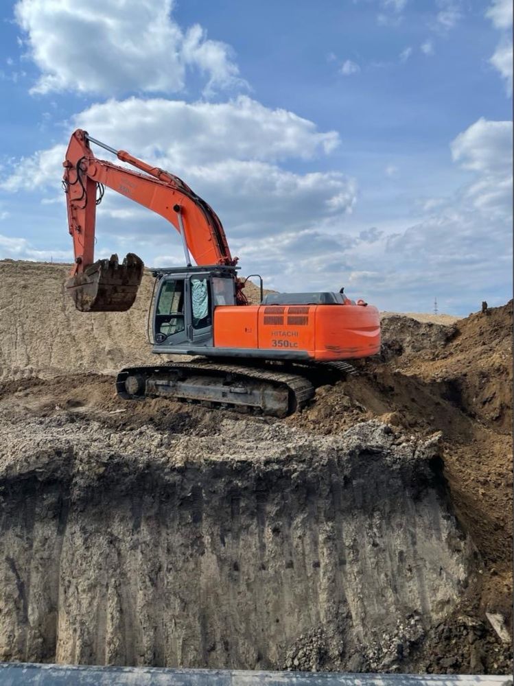 Сдам в аренду экскаватор Hitachi 350 LC