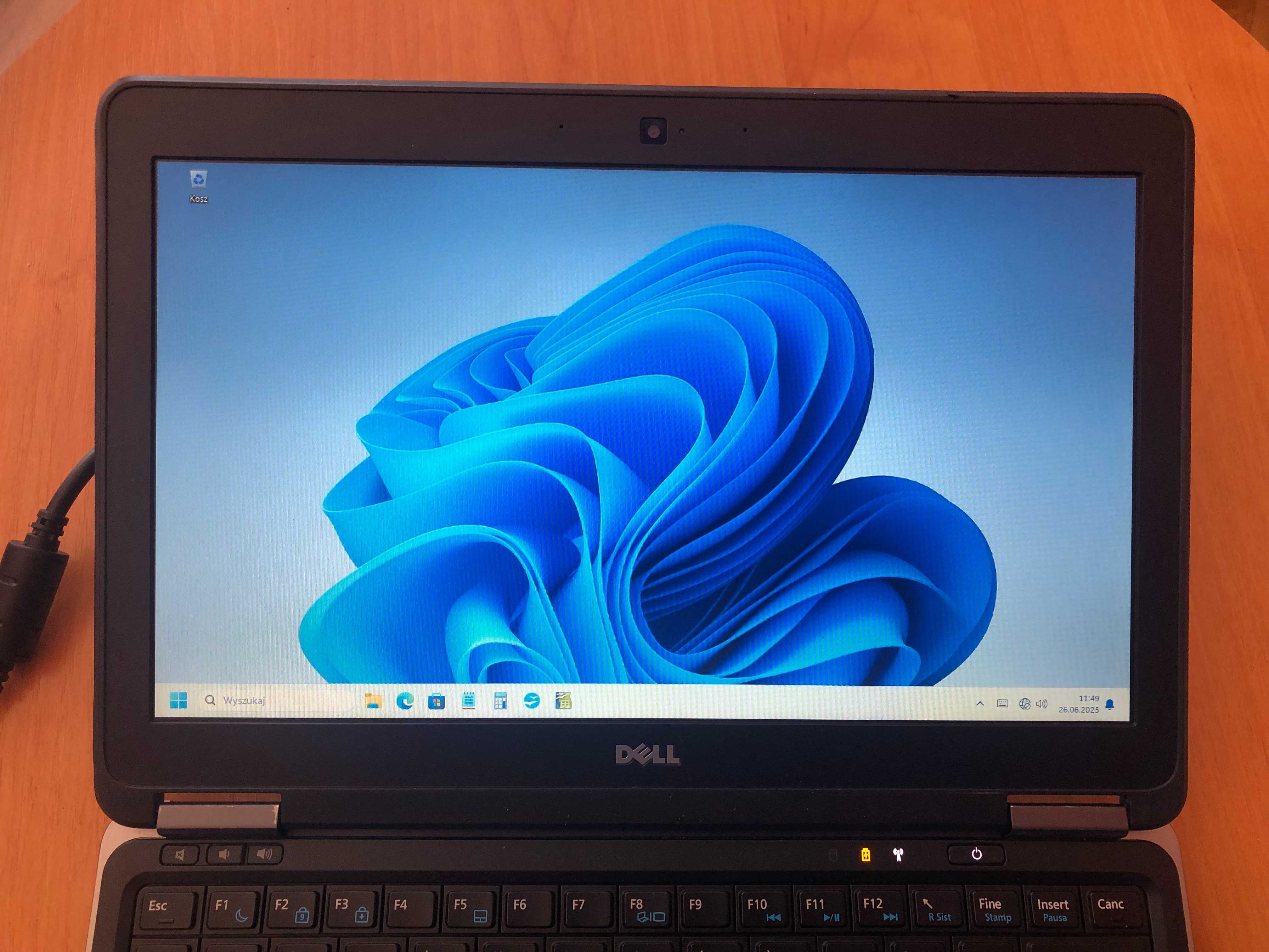 Laptop Dell Latitude E7240, i7 , 16 Ram , Win 11 Pro , 12,5" 21x31x2cm